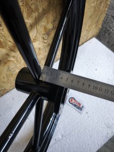 Invader Wheel 21-2.15 with brake flange Black Gloss