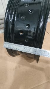 Wide 6-inch Harley rim in Black Gloss finish – detailed look