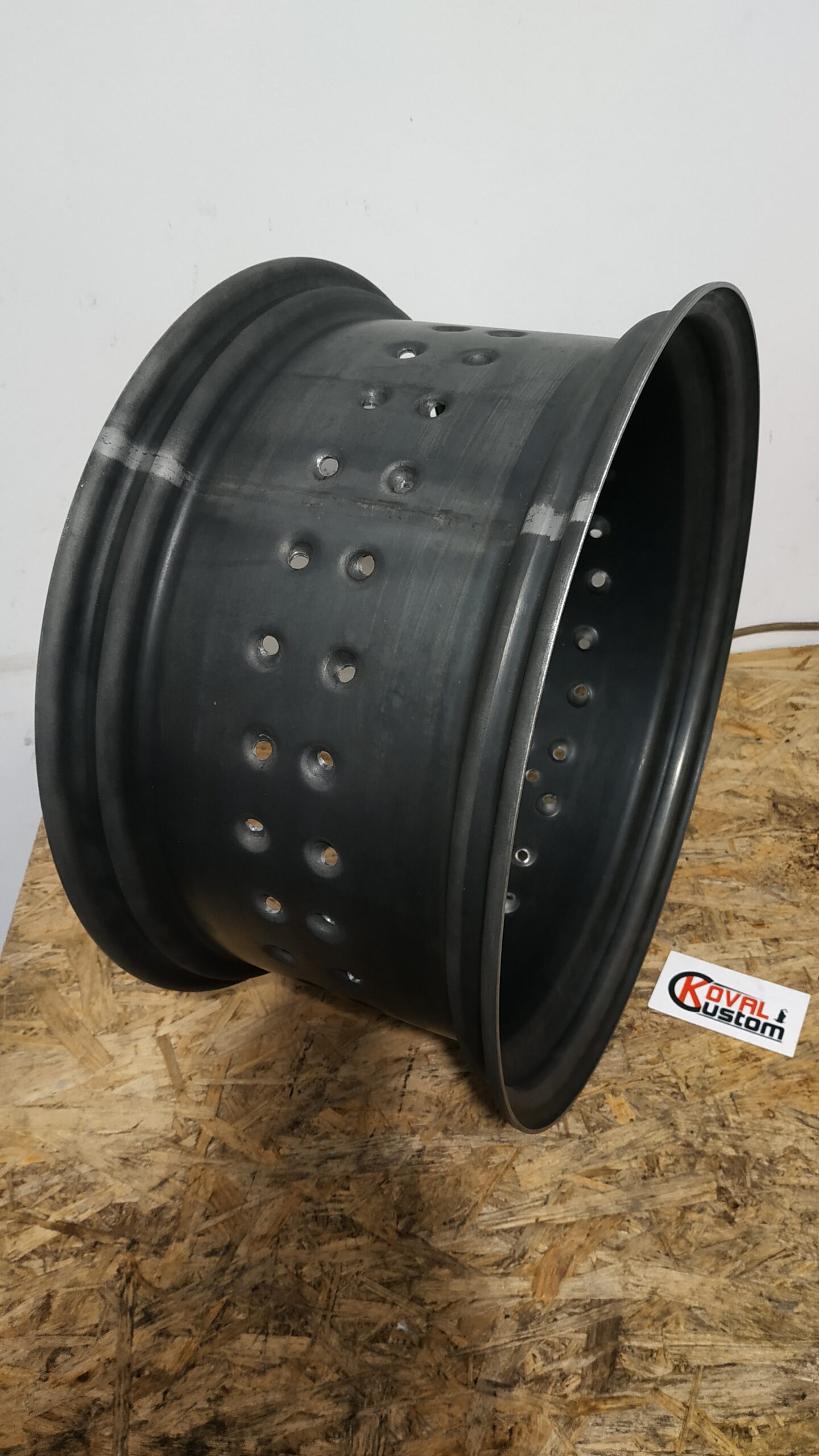 Bespoke wheel building workshop hardware components for Japanese cruisers