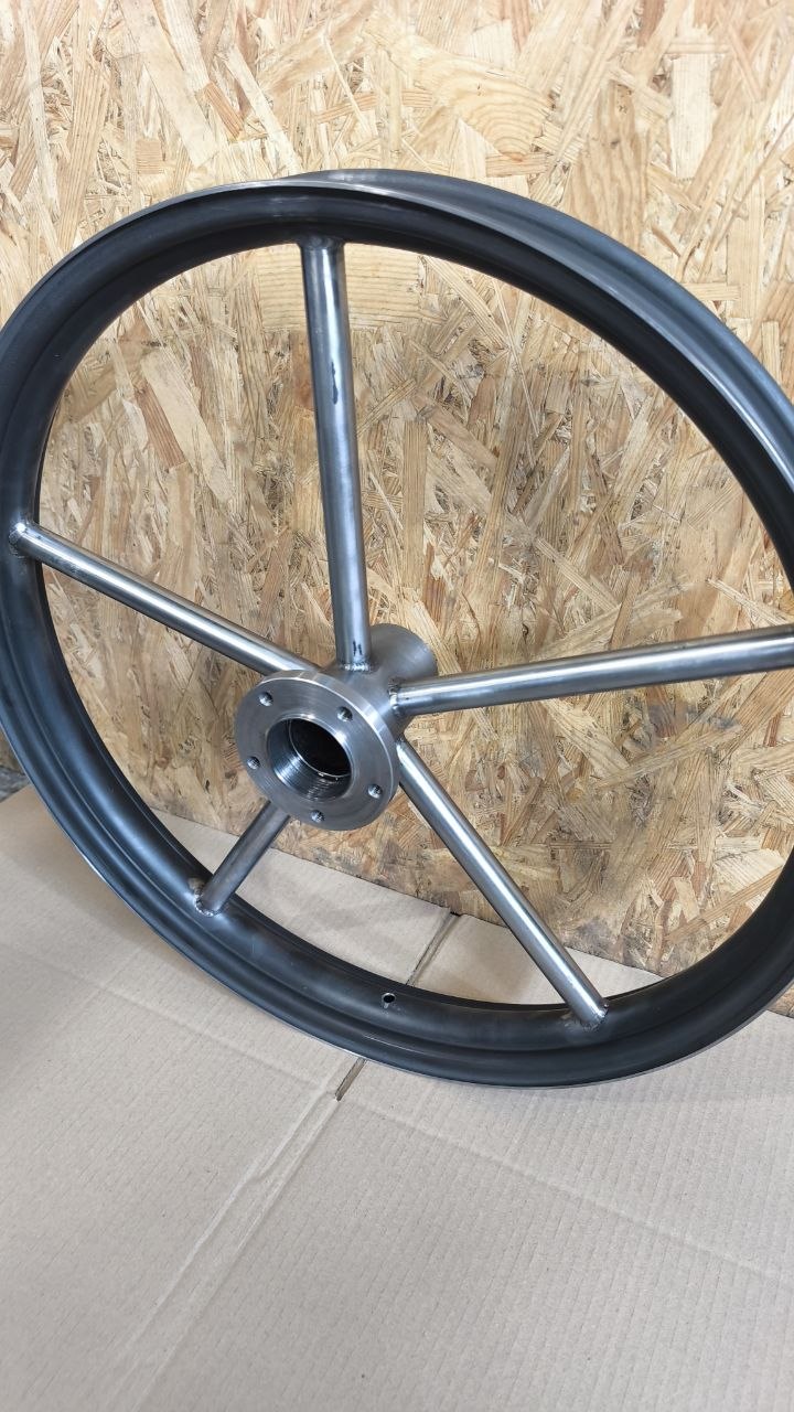 21 inch motorcycle rim side view