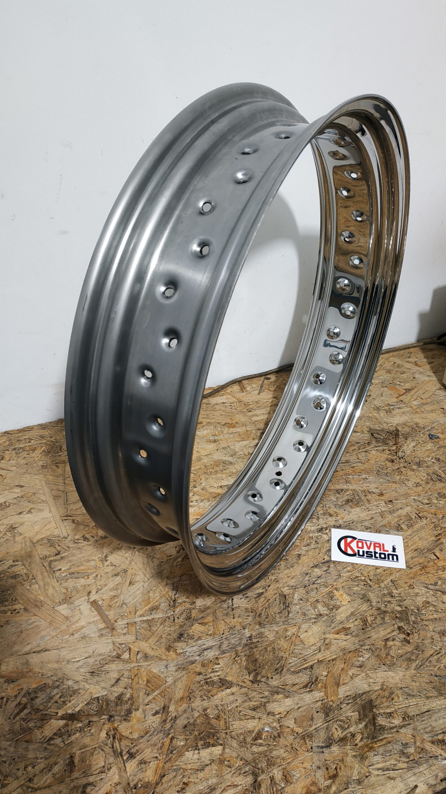 Mirror polished 17x4.0 stainless steel rim