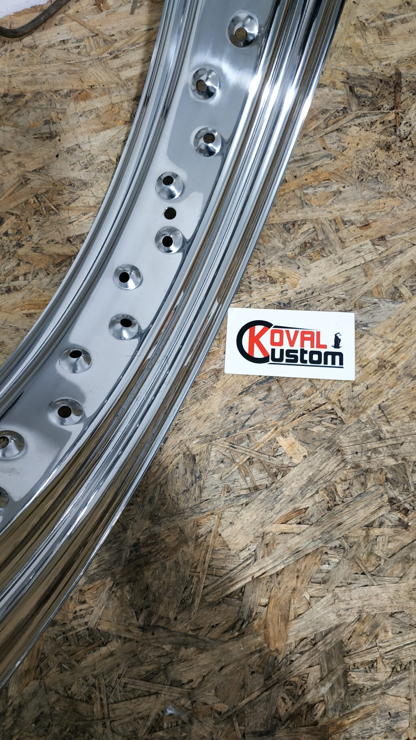 Custom motorcycle wheel building component