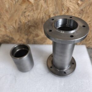Invader wheel hub set for custom motorcycle builds