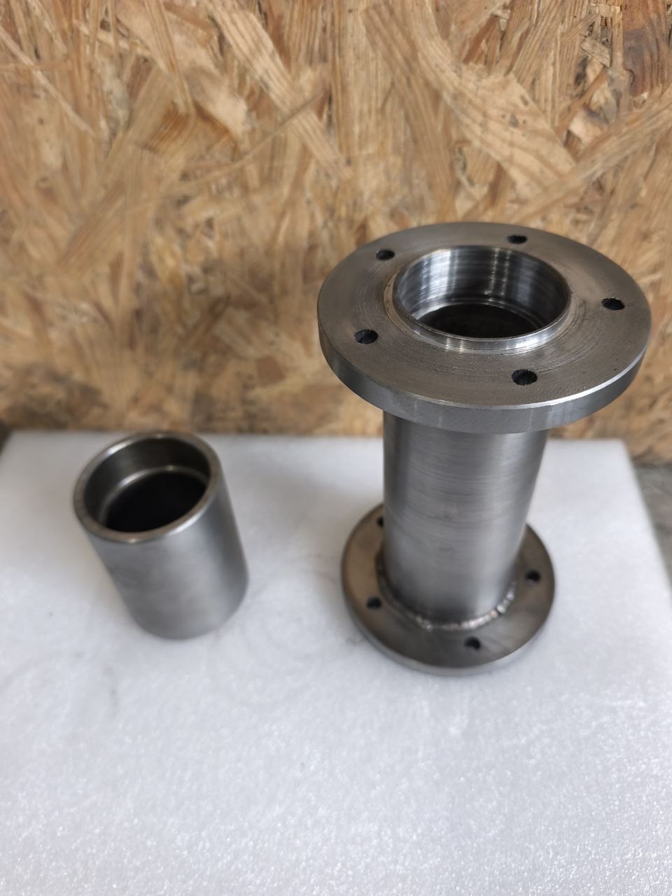 Invader wheel hub set for custom motorcycle builds